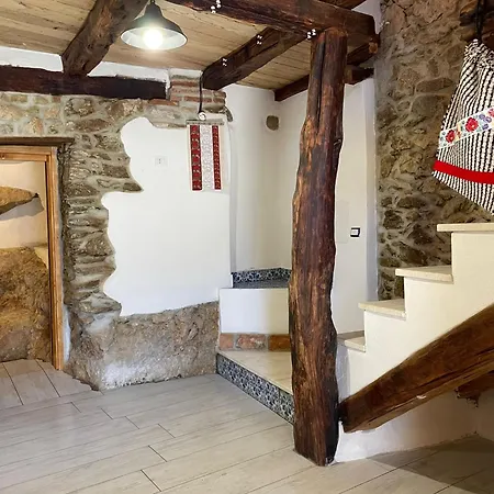 Antica Dimora Fora E' Muros Ammentos